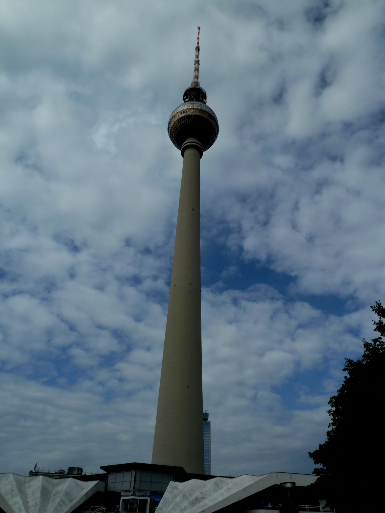 ol-sightseeing-mitten-in-berlin-1.jpg